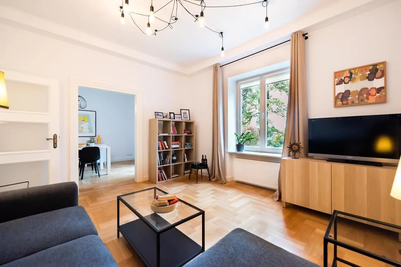 Park Morskie Oko Apartment Warsaw