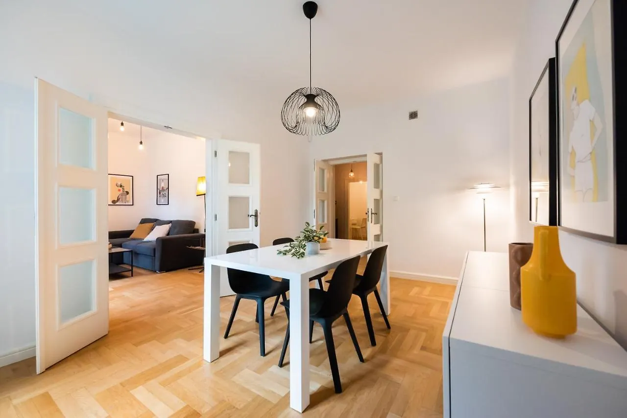 Park Morskie Oko Apartment Warsaw Poland