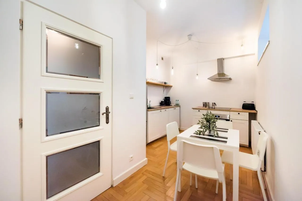 Park Morskie Oko Apartment Warsaw Poland