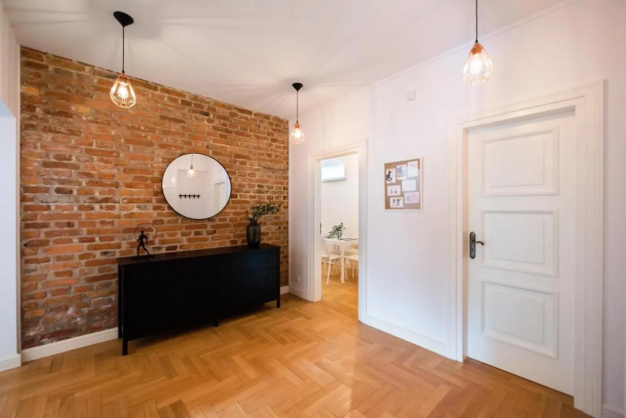 Park Morskie Oko Apartment Warsaw