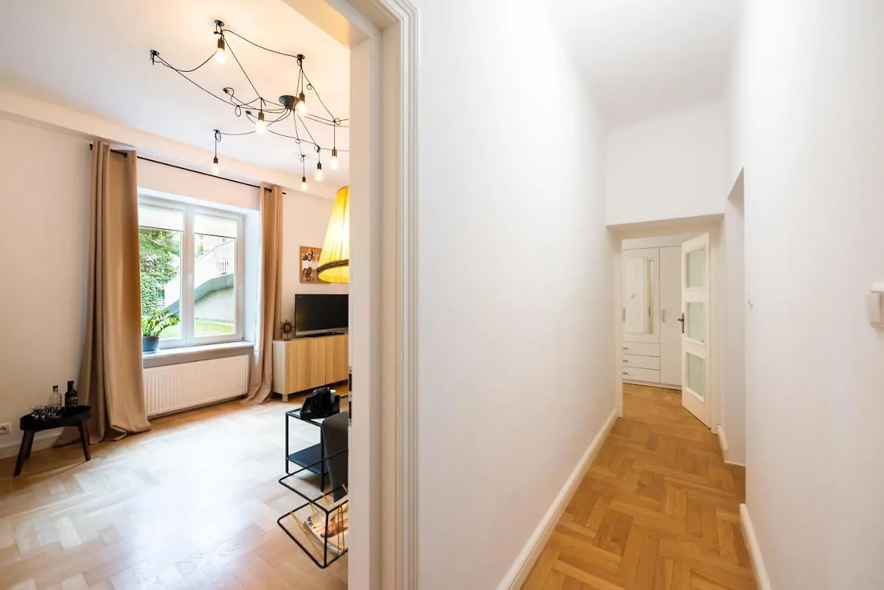 Park Morskie Oko Apartment Warsaw